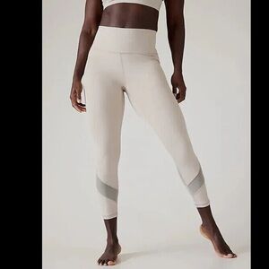 NWT - Athleta Women's SALUTATION STASH MESH TIGHT